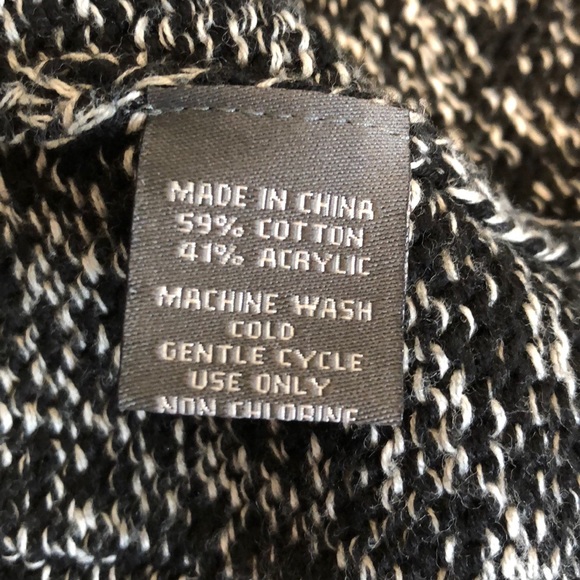 Vince Camuto sweater - Picture 8 of 8